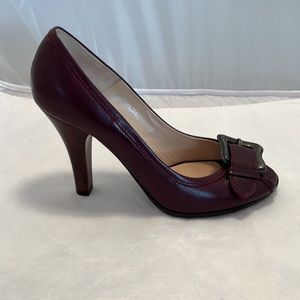 Fendi leather open toe pumps